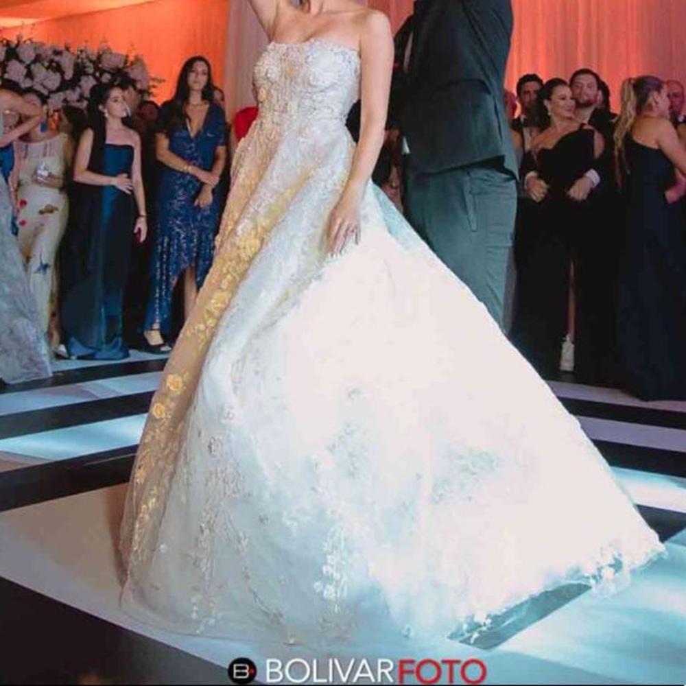 WEDDING DRESS